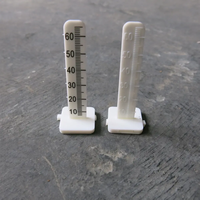 Concrete leveling pins